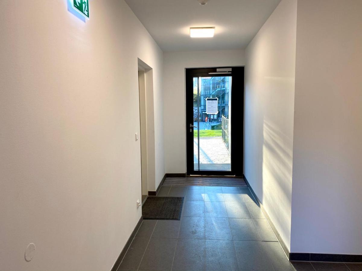 Topmodernes Sonnenwohnen Apartment Bei U-Bahn Und Therme Wien Oberlaa, 15 Min Bis Stephansplatz Exterior foto